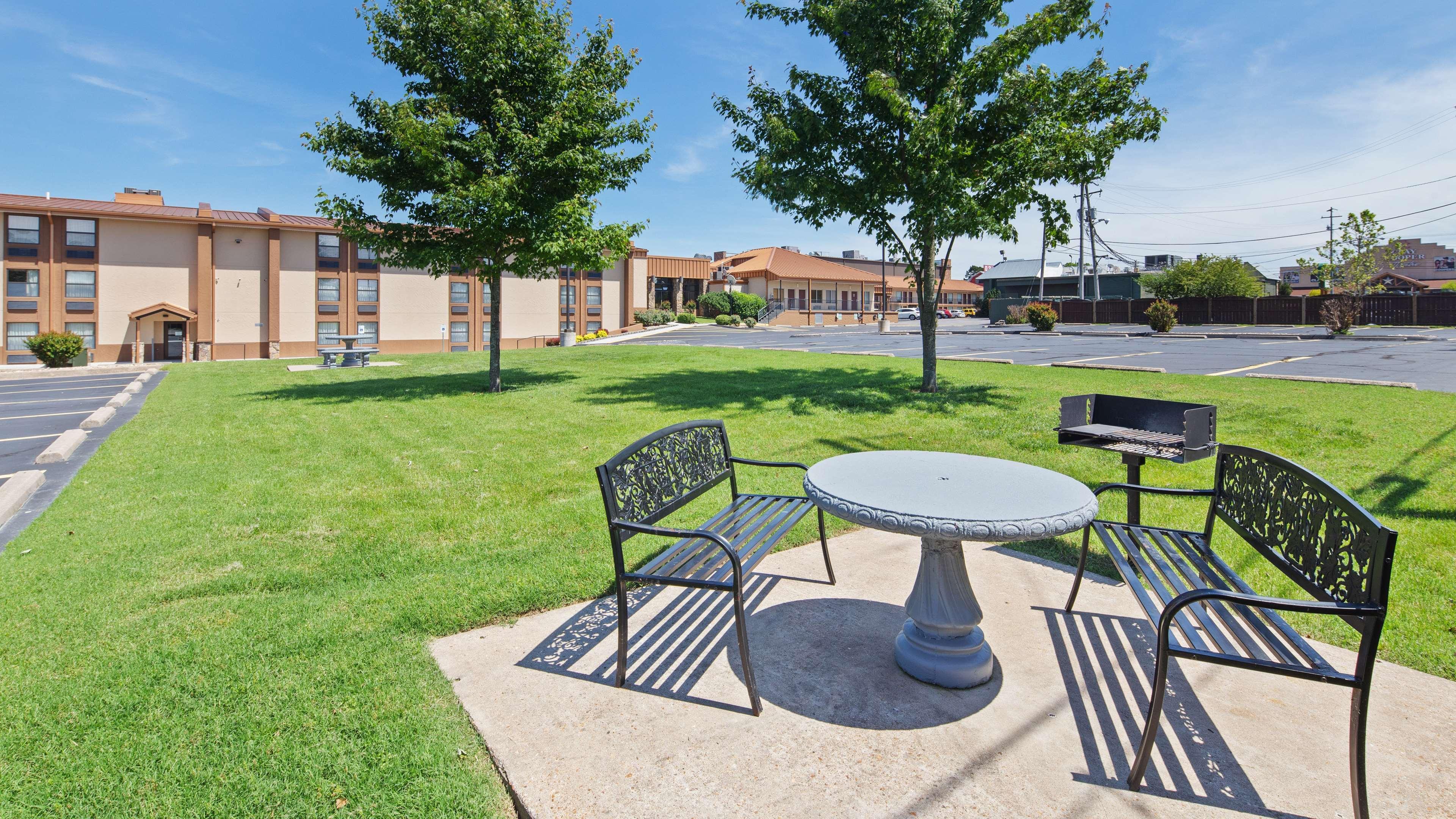 Best Western Center Pointe Inn Branson Exterior foto